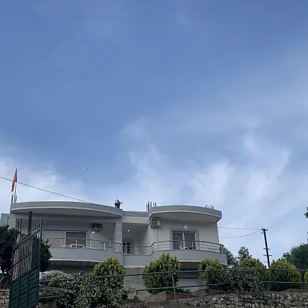 Halim Bani * Sarandë