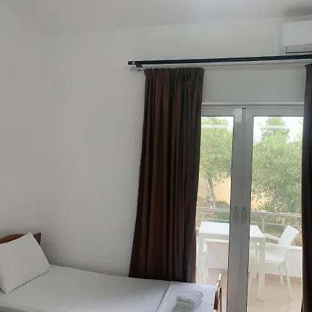Guest house Halim Bani Sarande